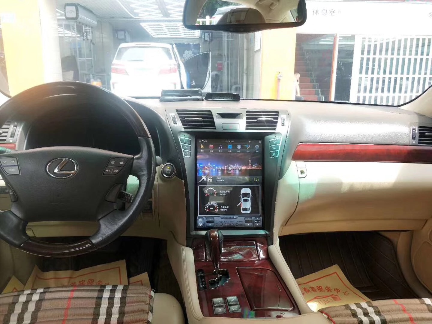 [Open Box] Lexus LS 460 LS 400 2006-2012 12.1" Vertical Screen Android Radio Tesla Style