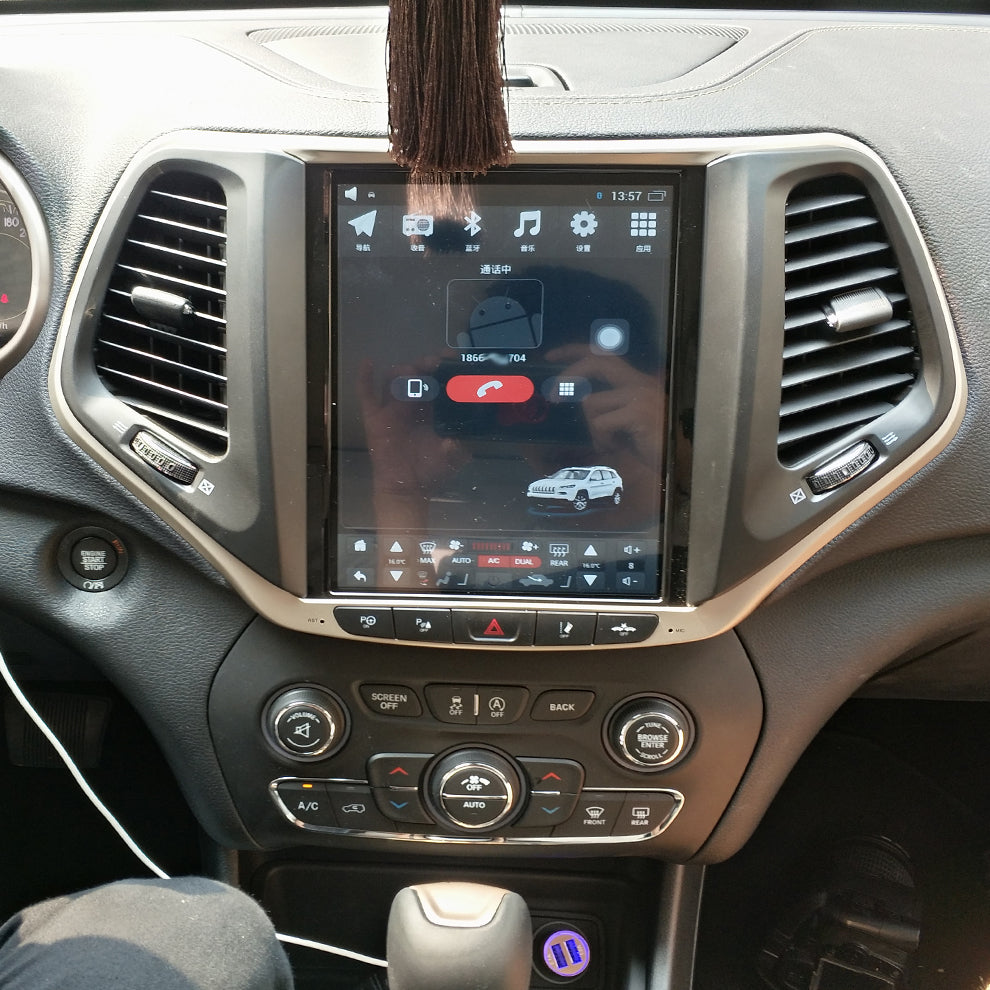 [Open Box] Jeep Cherokee 2014 - 2018 10.4" Vertical Screen Android Radio Tesla Style